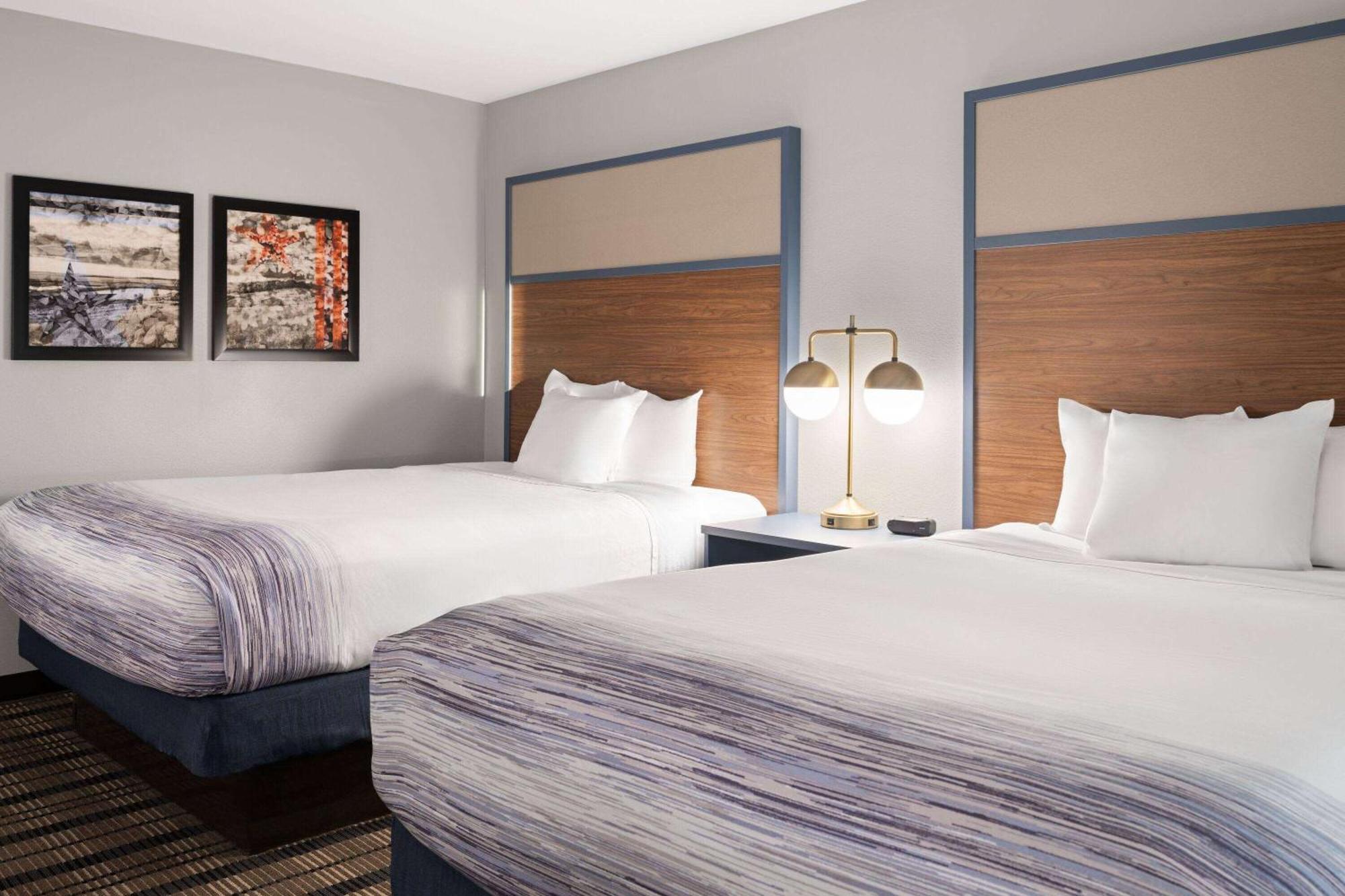 Americinn By Wyndham Beaver Dam Buitenkant foto