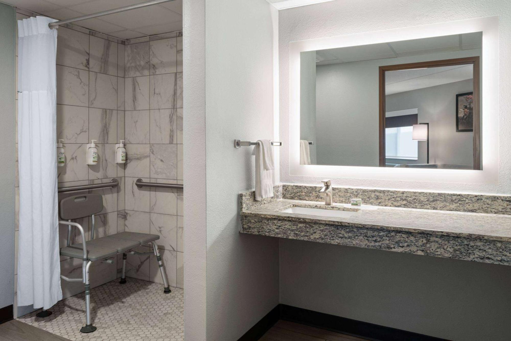 Americinn By Wyndham Beaver Dam Buitenkant foto