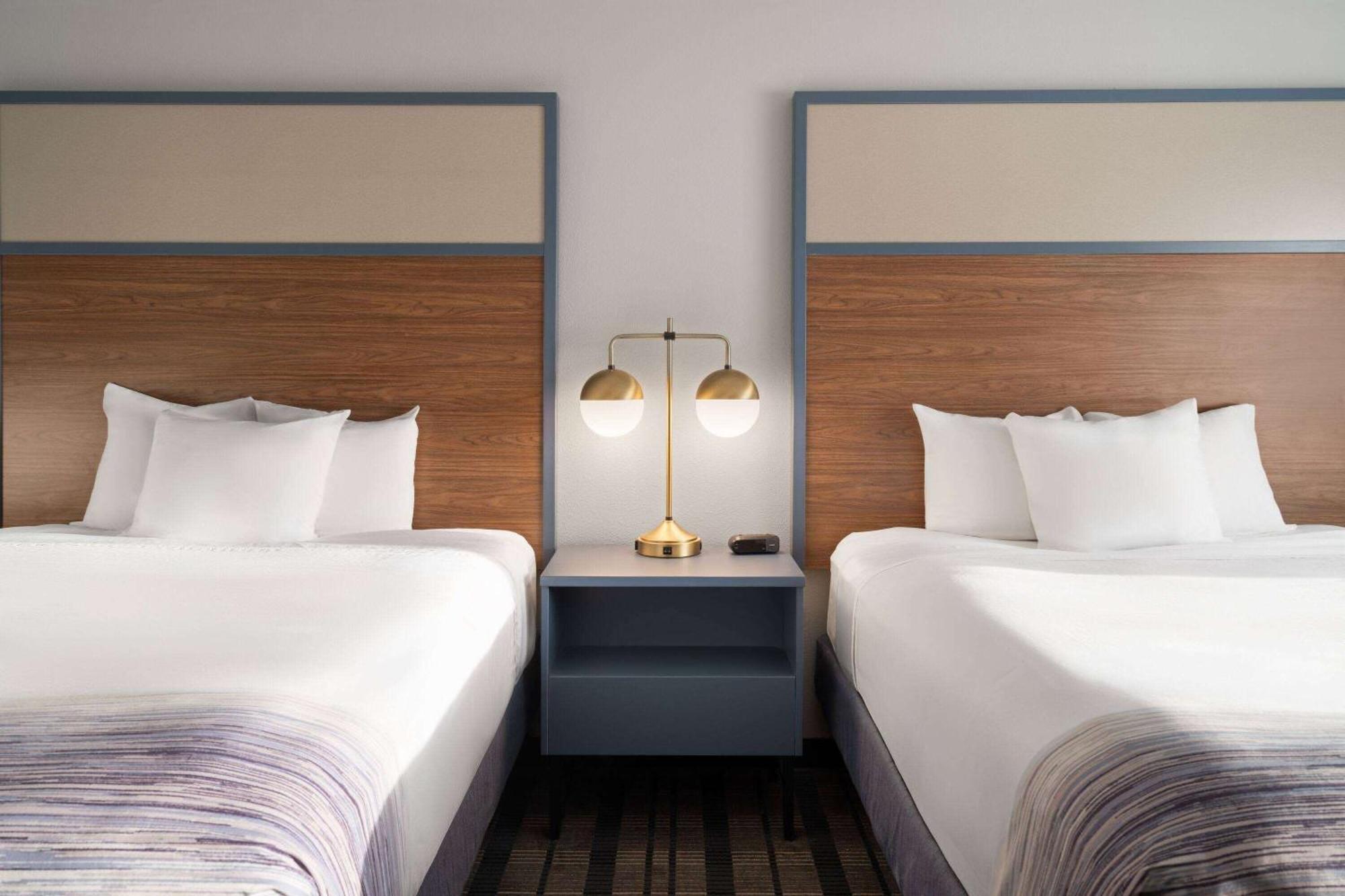 Americinn By Wyndham Beaver Dam Buitenkant foto