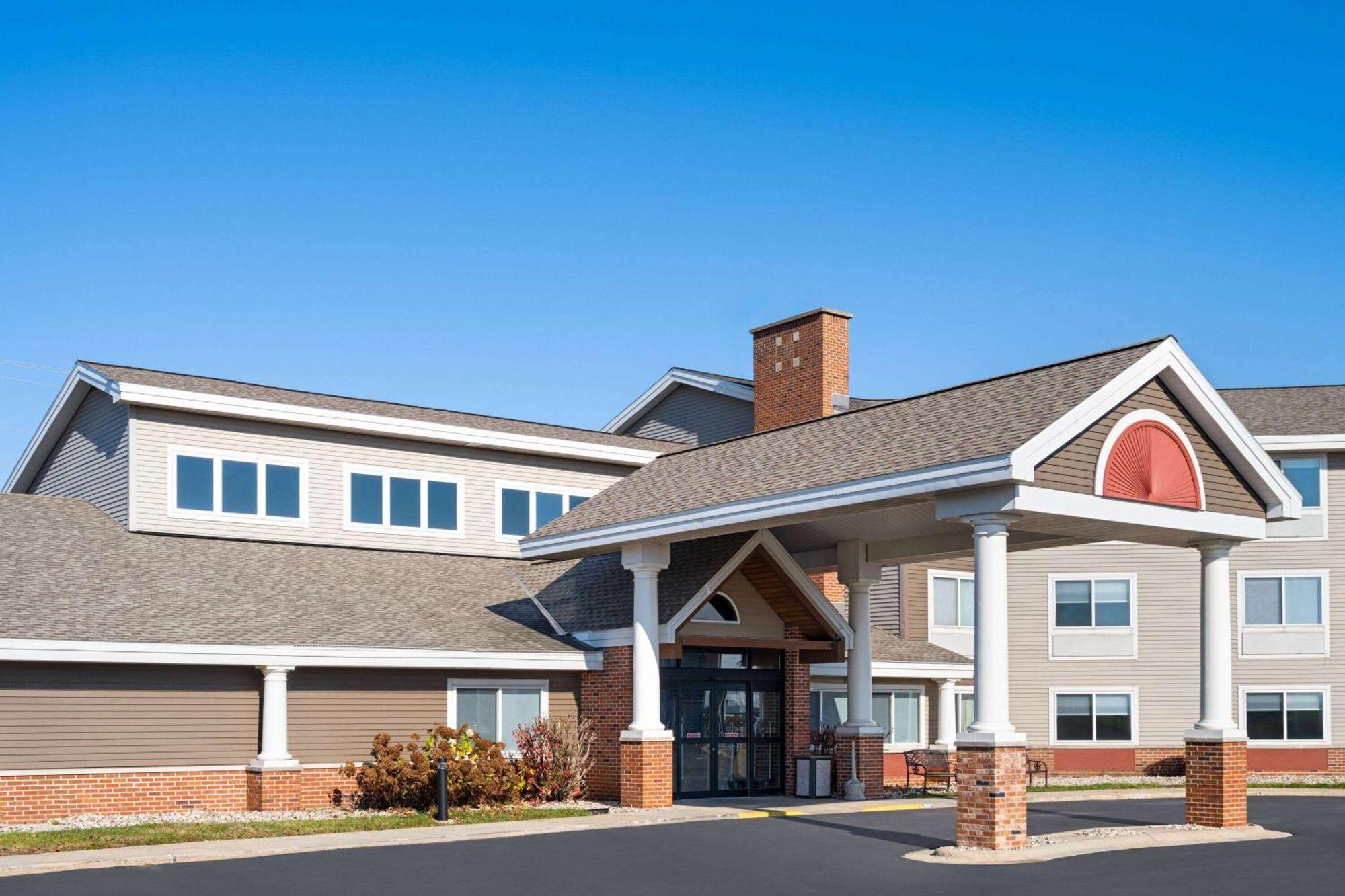 Americinn By Wyndham Beaver Dam Buitenkant foto